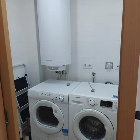 Hostal C&n In 02 Braga
