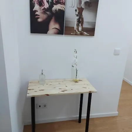 Hostal C&n In 02 Braga